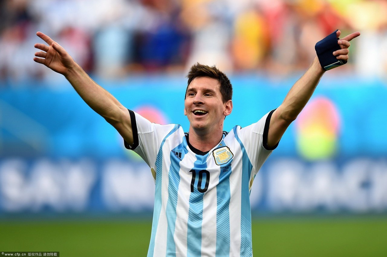 时隔54年, 美国终于再次把人送上月球轨道! 隔热罩扛住2760℃灼烧